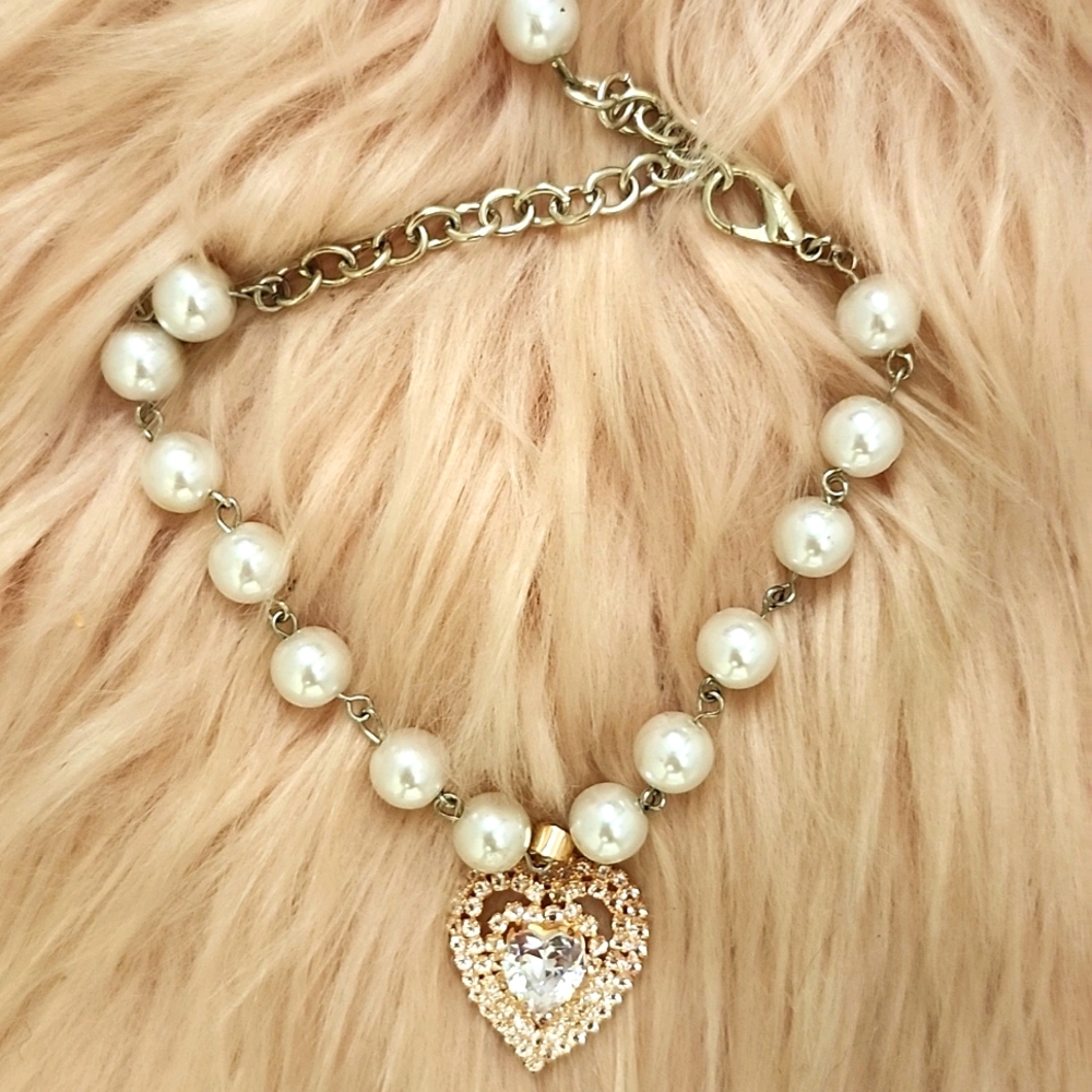 HOST PICK!! Brand New Pearl & Rhinestone Pendant Cat Collar-S